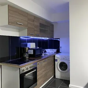 Homefort Apartment