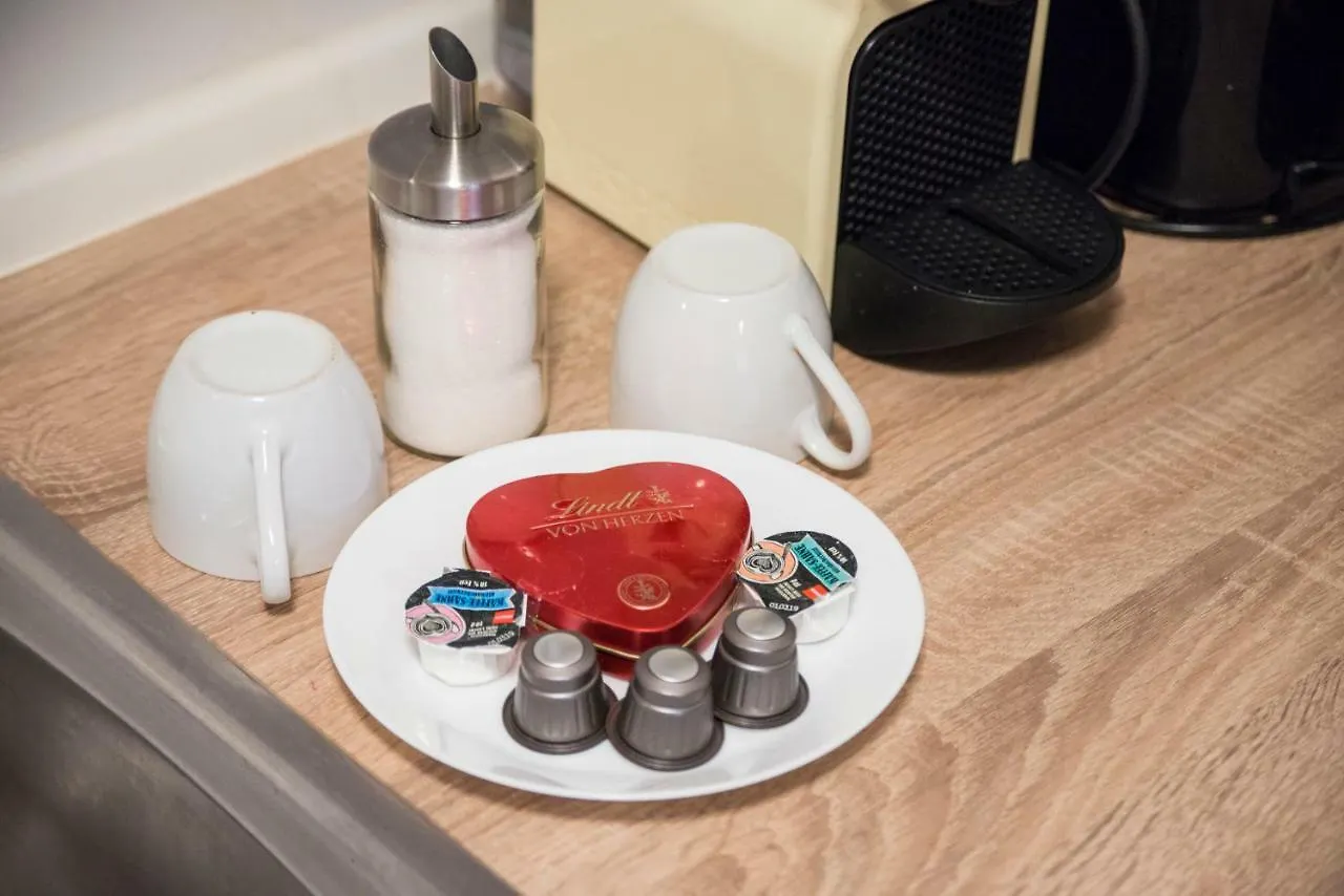 Duesseldorf Comfort Apartment Almanya