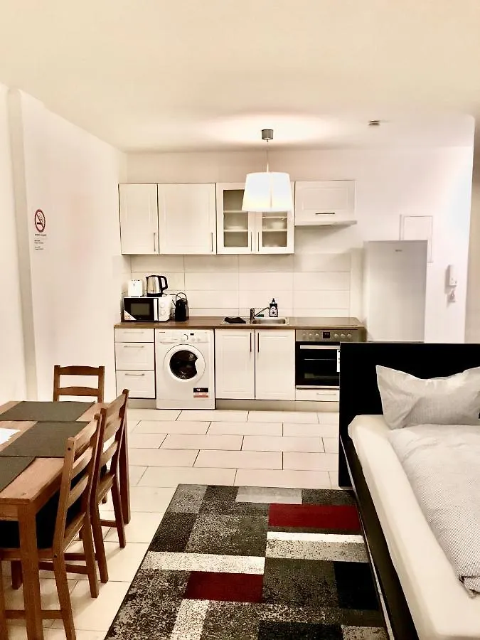 Duesseldorf Comfort Apartment Almanya